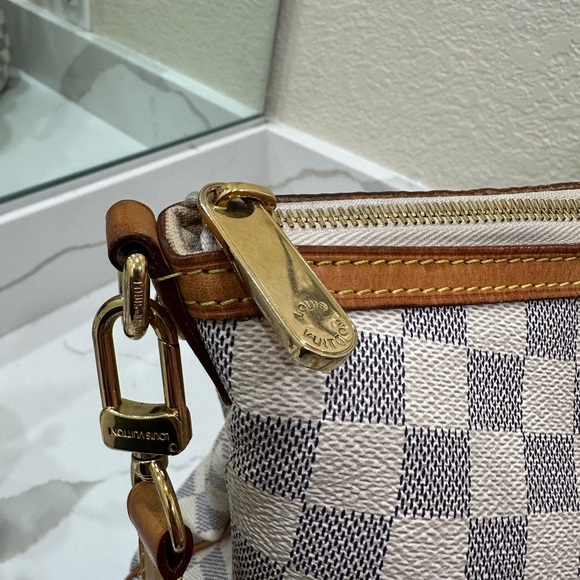 🔥Authentic Louis Vuitton Siracusa in Gm size🔥 - Picture 6 of 15